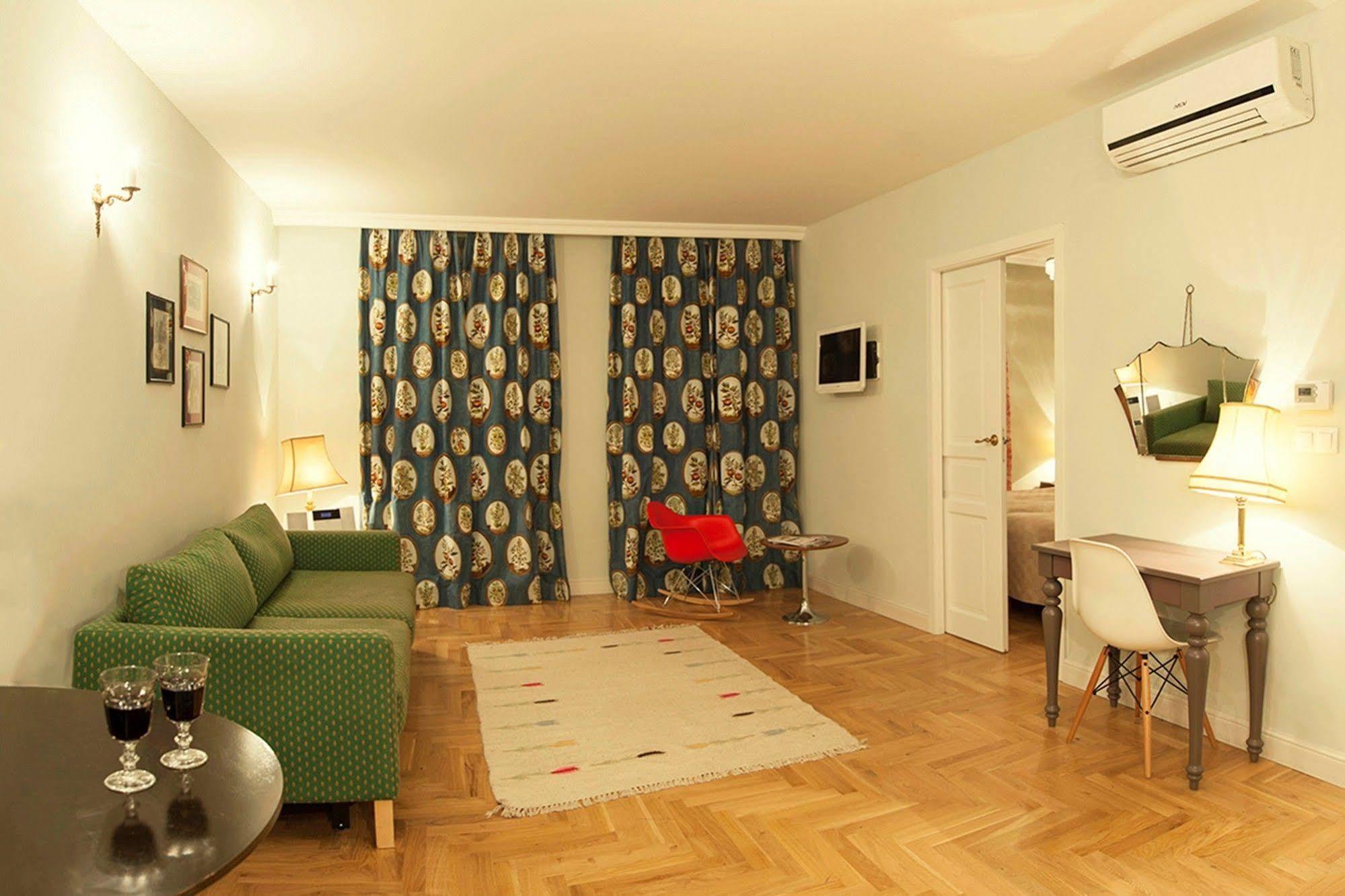 Crystal Suites Chez Helena Krakow Dış mekan fotoğraf