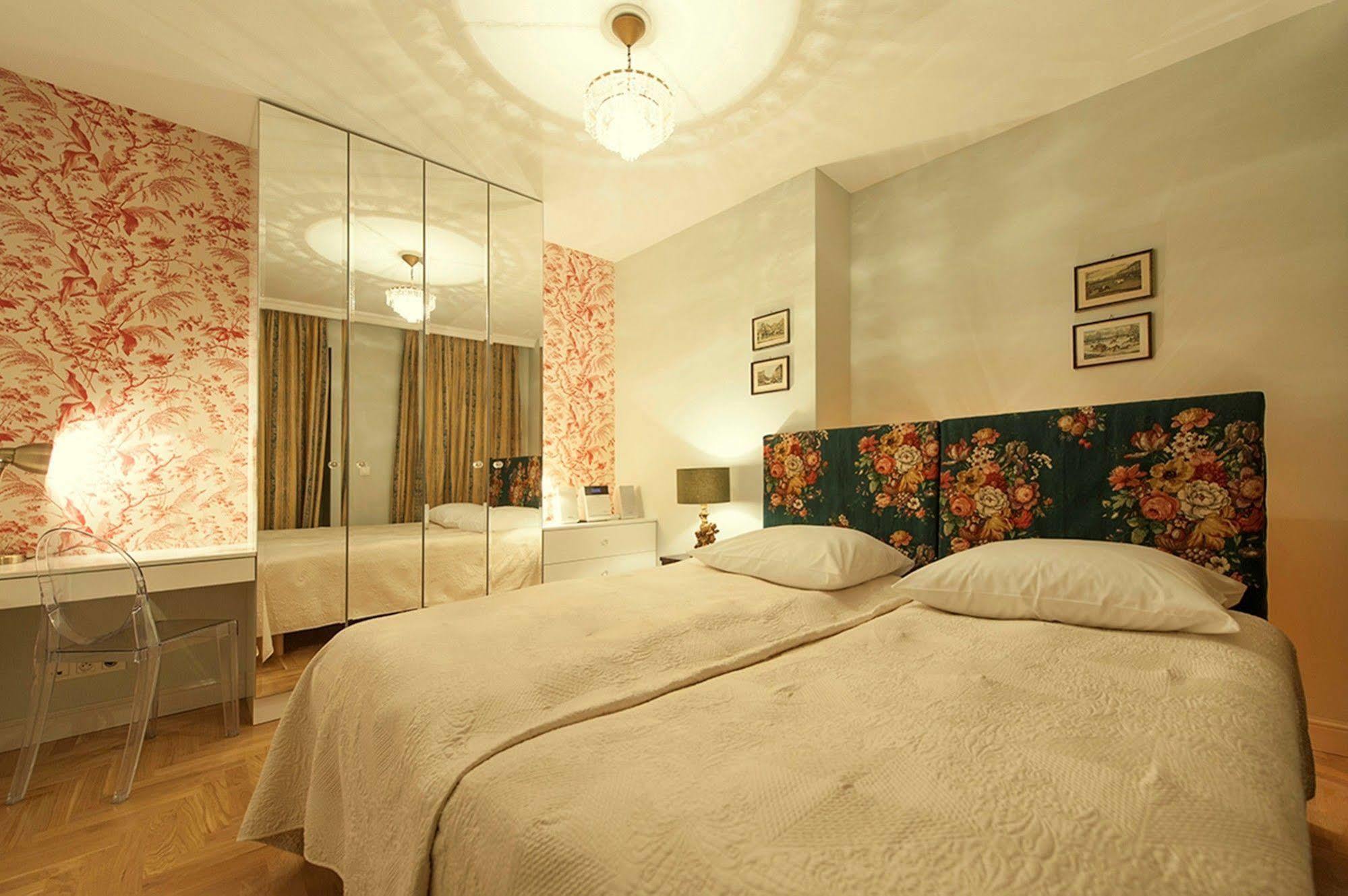Crystal Suites Chez Helena Krakow Dış mekan fotoğraf